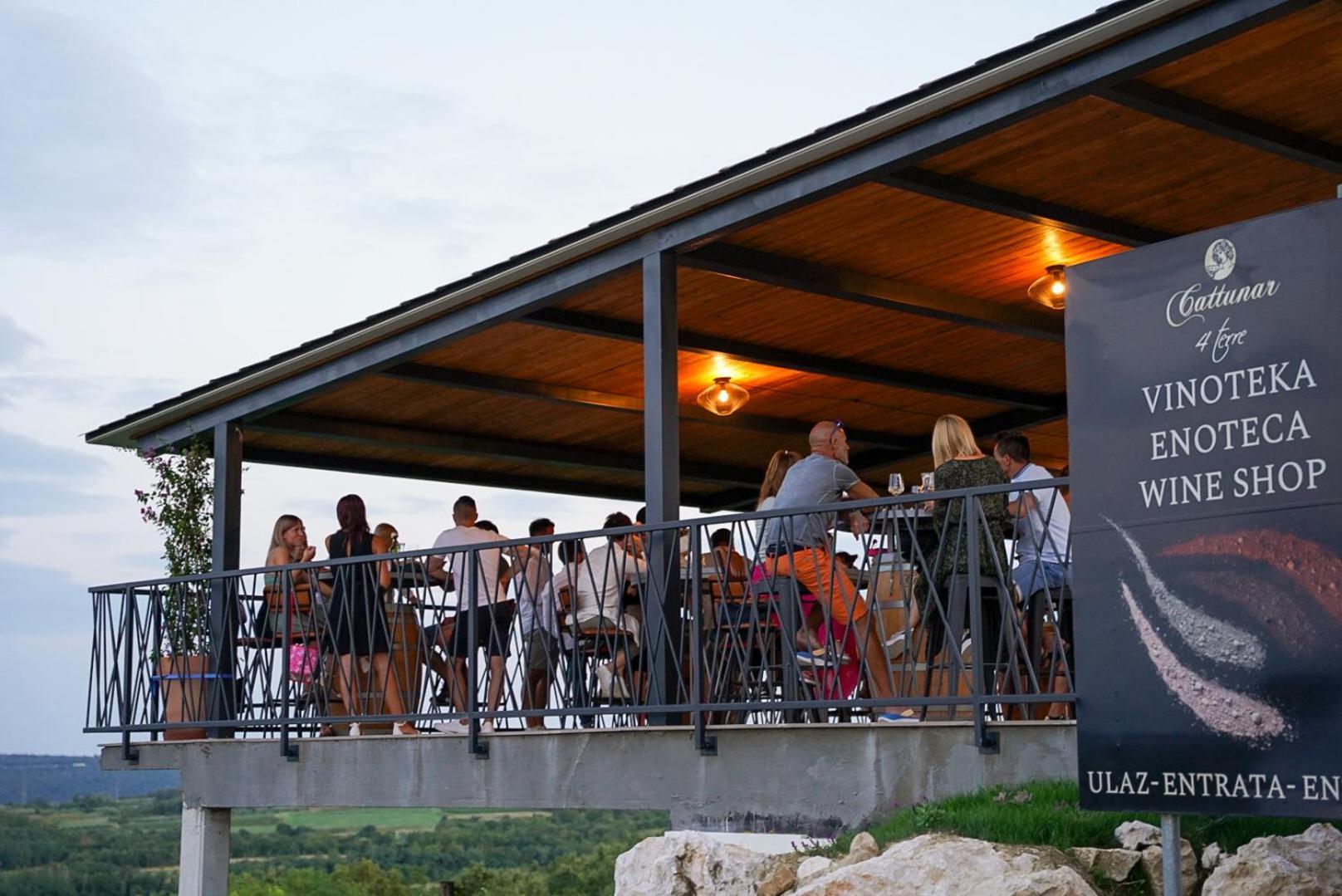 Wine Residence Cattunar Brtonigla Exteriér fotografie